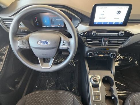 Used 2025 Ford Escape Active AWD/4WD image 28