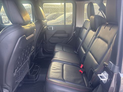Used 2018 Jeep Wrangler Unlimited Rubicon image 20