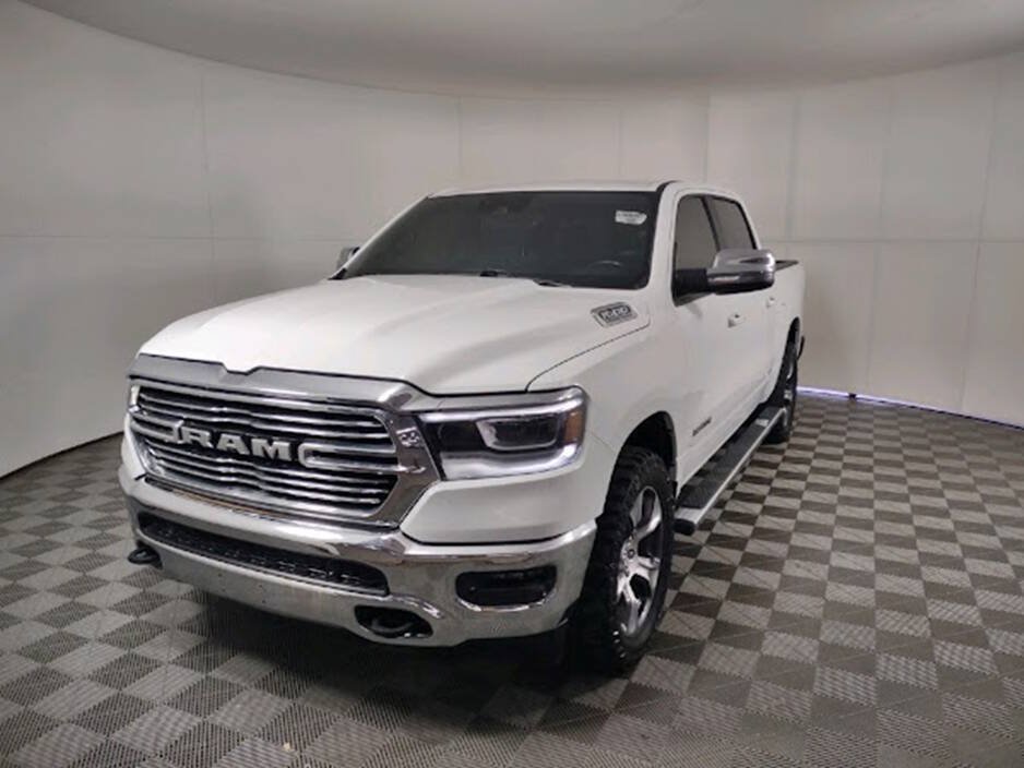 Used 2023 RAM 1500 Laramie AWD/4WD image 5