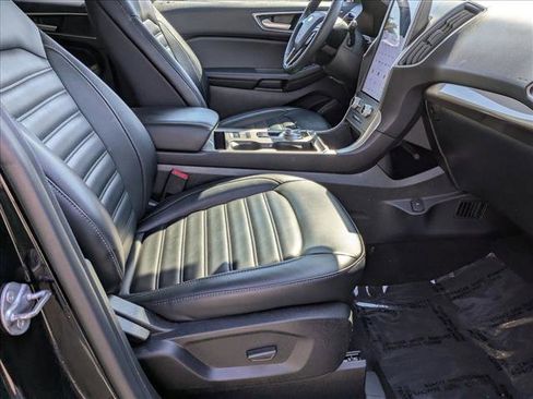 Used 2024 Ford Edge SEL image 18