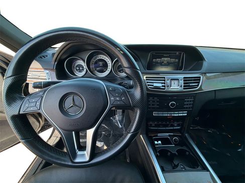 Used 2016 Mercedes-Benz E 350 Sedan image 21