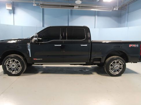 Used 2024 Ford F350 Limited w/ FX4 Off-Road Package image 39