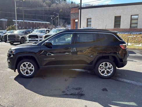 New 2026 Jeep Compass Latitude image 6