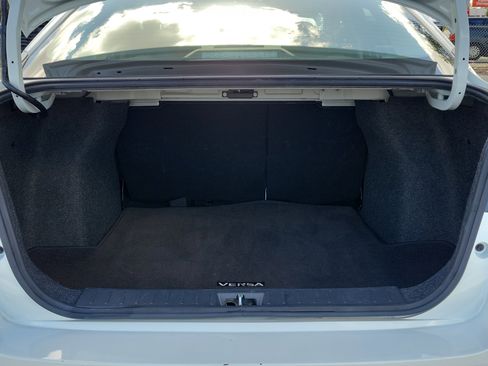 Used 2025 Nissan Versa SV FWD image 10