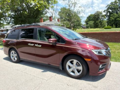 Used 2020 Honda Odyssey EX-L image 3