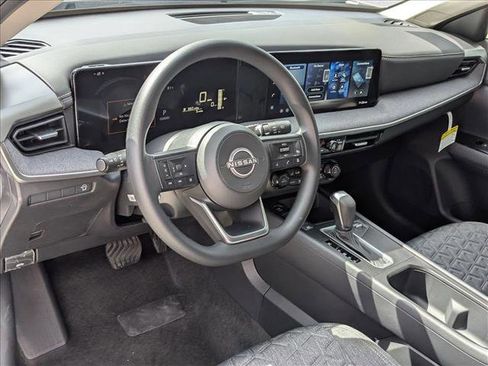 New 2026 Nissan Kicks SV w/ SV Premium Package FWD image 3