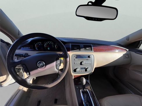 Used 2011 Buick Lucerne CXL image 14