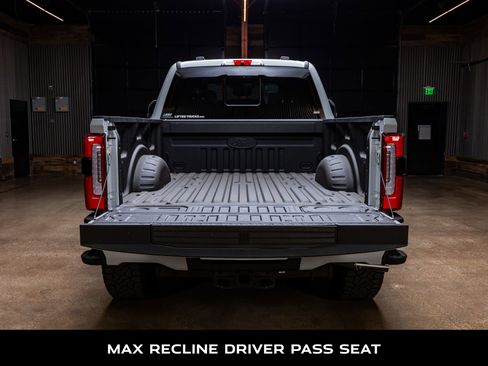 Used 2026 Ford F250 Platinum image 9