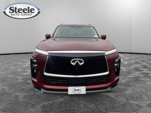 Used 2025 INFINITI QX80 Sensory image 8