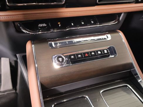 New 2026 Lincoln Aviator Reserve RWD image 8