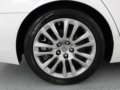 Used 2016 Lexus LS 460 w/ Comfort Package image 79