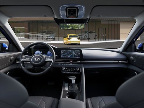 New 2025 Hyundai Elantra Limited image 11