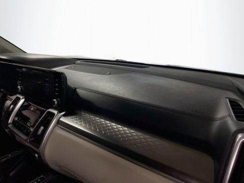 Certified 2023 Kia Sorento EX AWD/4WD image 31