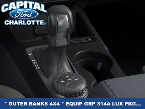 New 2025 Ford Bronco Outer Banks image 19