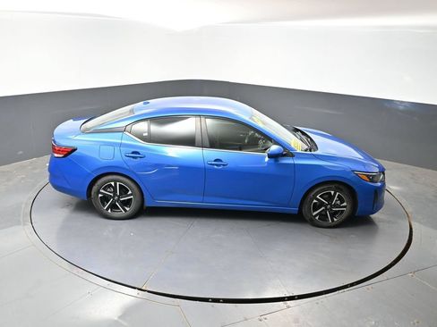 Used 2024 Nissan Sentra SV FWD image 41