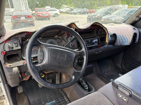 Used 2001 Dodge Ram 1500 Truck 4x4 Quad Cab image 8