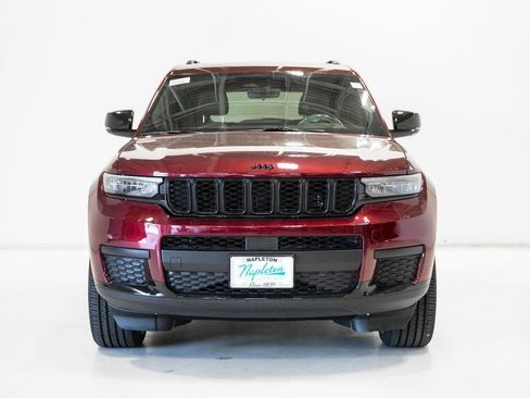 New 2025 Jeep Grand Cherokee L Altitude AWD/4WD image 3