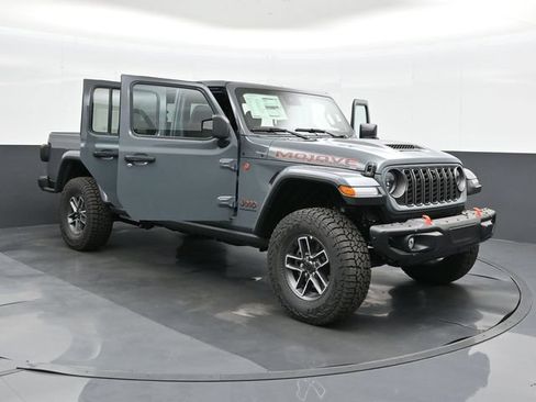 Used 2025 Jeep Gladiator Mojave AWD/4WD image 49