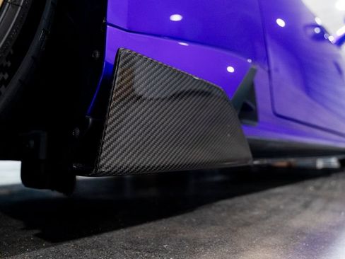Used 2021 Lamborghini Huracan EVO RWD image 21