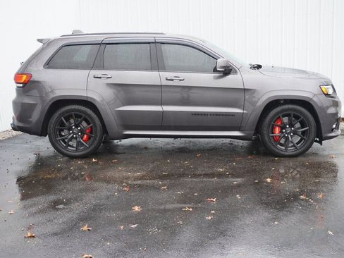 Used 2020 Jeep Grand Cherokee SRT image 2