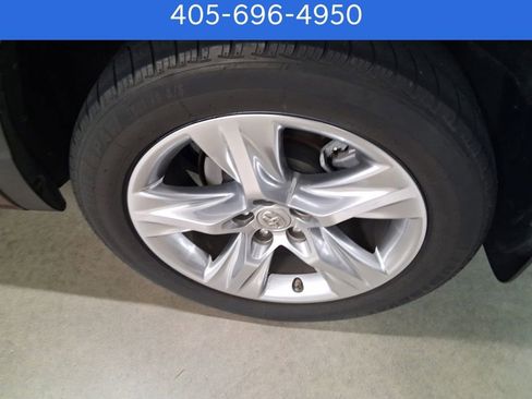 Used 2015 Toyota Highlander Limited Platinum image 13