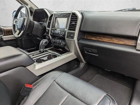 Used 2019 Ford F150 Lariat image 22