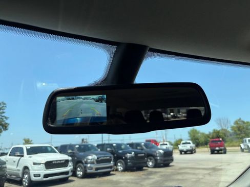 Used 2020 Dodge Journey SE FWD image 23