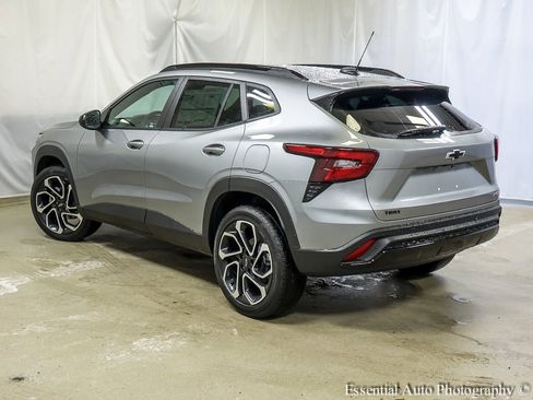 New 2026 Chevrolet Trax RS w/ Driver Confidence Package image 8