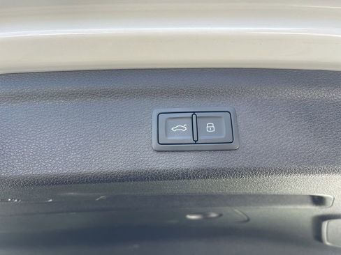 Used 2023 Audi Q3 2.0T Premium image 24