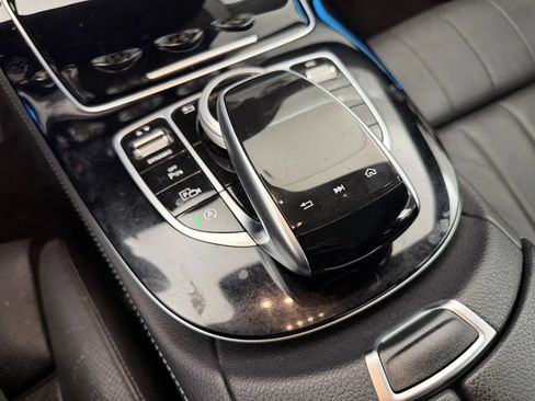 Used 2018 Mercedes-Benz E 400 4MATIC Coupe image 37