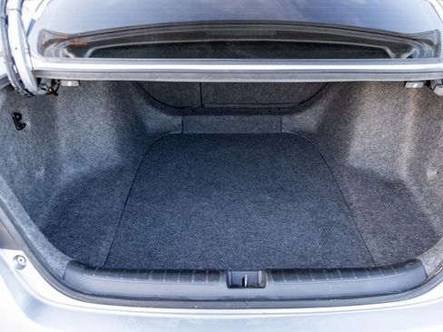 Used 2018 Honda Accord EX-L image 5