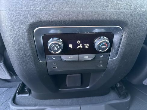 Used 2026 Chevrolet Tahoe Premier w/ Sun And Tow Package AWD/4WD image 21
