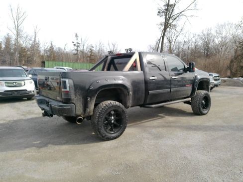 Used 2011 GMC Sierra 2500 SLE w/ SLE Preferred Package image 6