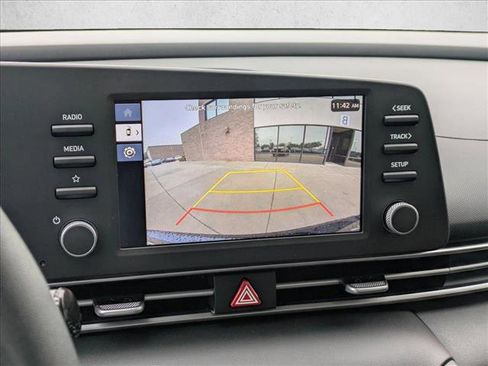 New 2026 Hyundai Elantra SE image 14