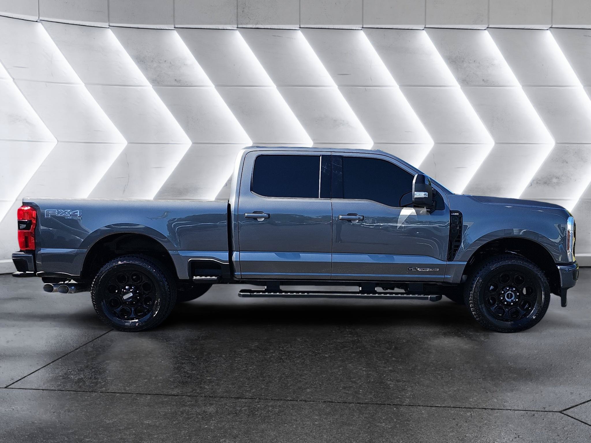 Used 2026 Ford F250 Lariat w/ Black Appearance Package AWD/4WD image 8