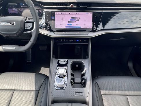 New 2025 Jeep Wagoneer S Limited image 12