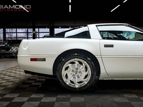Used 1995 Chevrolet Corvette Coupe image 25