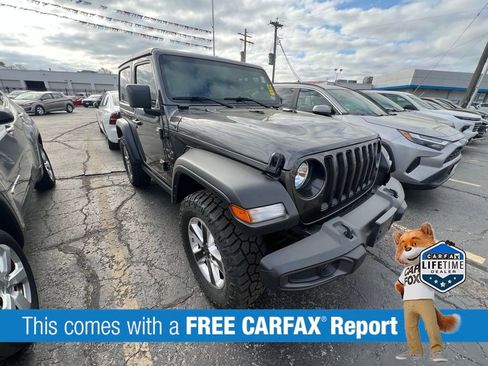 Used 2022 Jeep Wrangler Sport S image 2