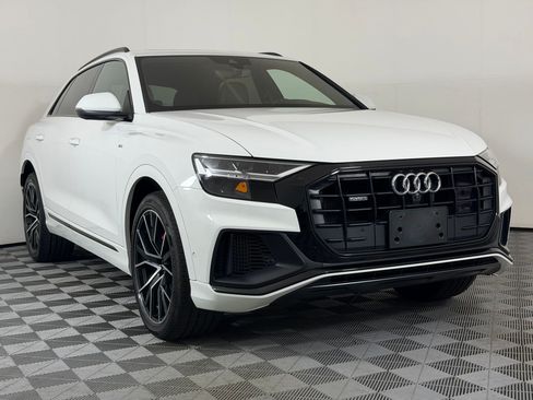 Used 2019 Audi Q8 Premium Plus w/ Premium Plus AWD/4WD image 7
