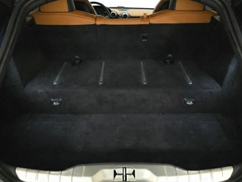 Used 2018 Ferrari GTC4Lusso T image 8