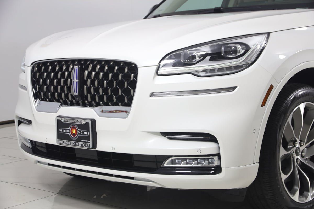 Used 2022 Lincoln Aviator Grand Touring w/ Equipment Group 301A AWD/4WD image 47