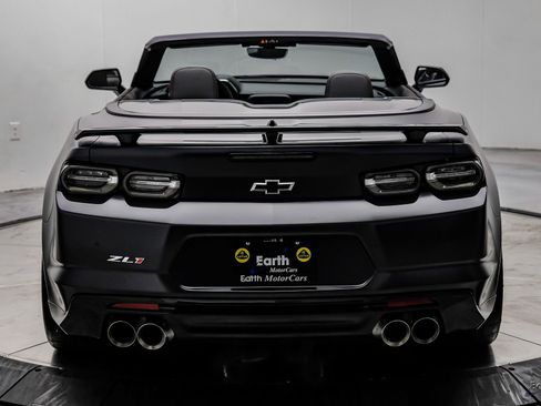 Used 2024 Chevrolet Camaro ZL1 RWD image 15