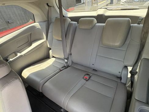 Used 2015 Honda Odyssey EX-L image 17