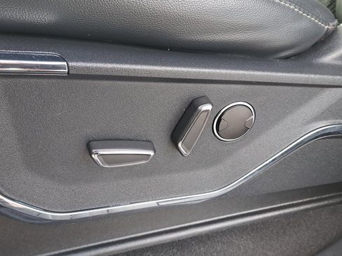 Certified 2023 Ford F150 Lariat w/ Equipment Group 502A High image 19