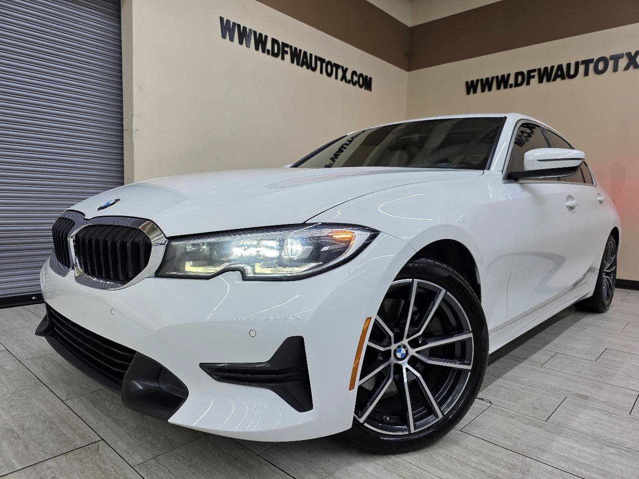 Used 2020 BMW 330i Sedan w/ Convenience Package RWD image 1