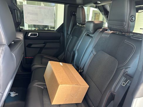 Used 2026 Ford Bronco Raptor AWD/4WD image 25