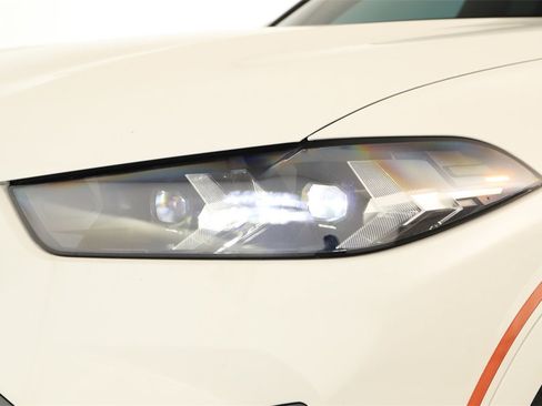 Used 2024 BMW X5 sDrive40i w/ M Sport Package image 34