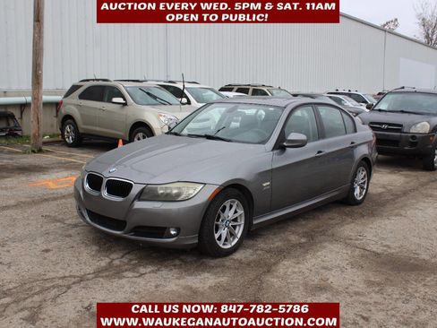Used 2010 BMW 328i xDrive Sedan image 1