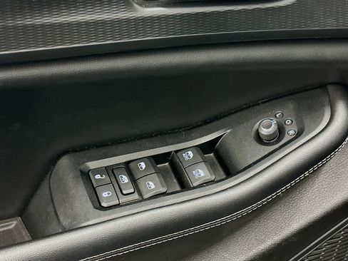 Used 2023 Jeep Grand Cherokee Altitude image 15