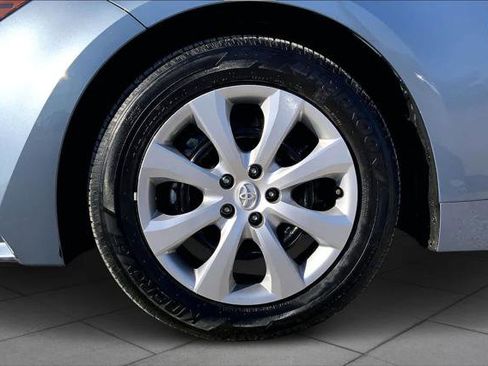 Certified 2025 Toyota Corolla LE image 11